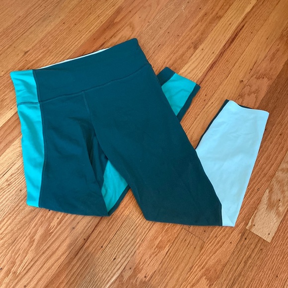 Athleta Pants - Athleta leggings